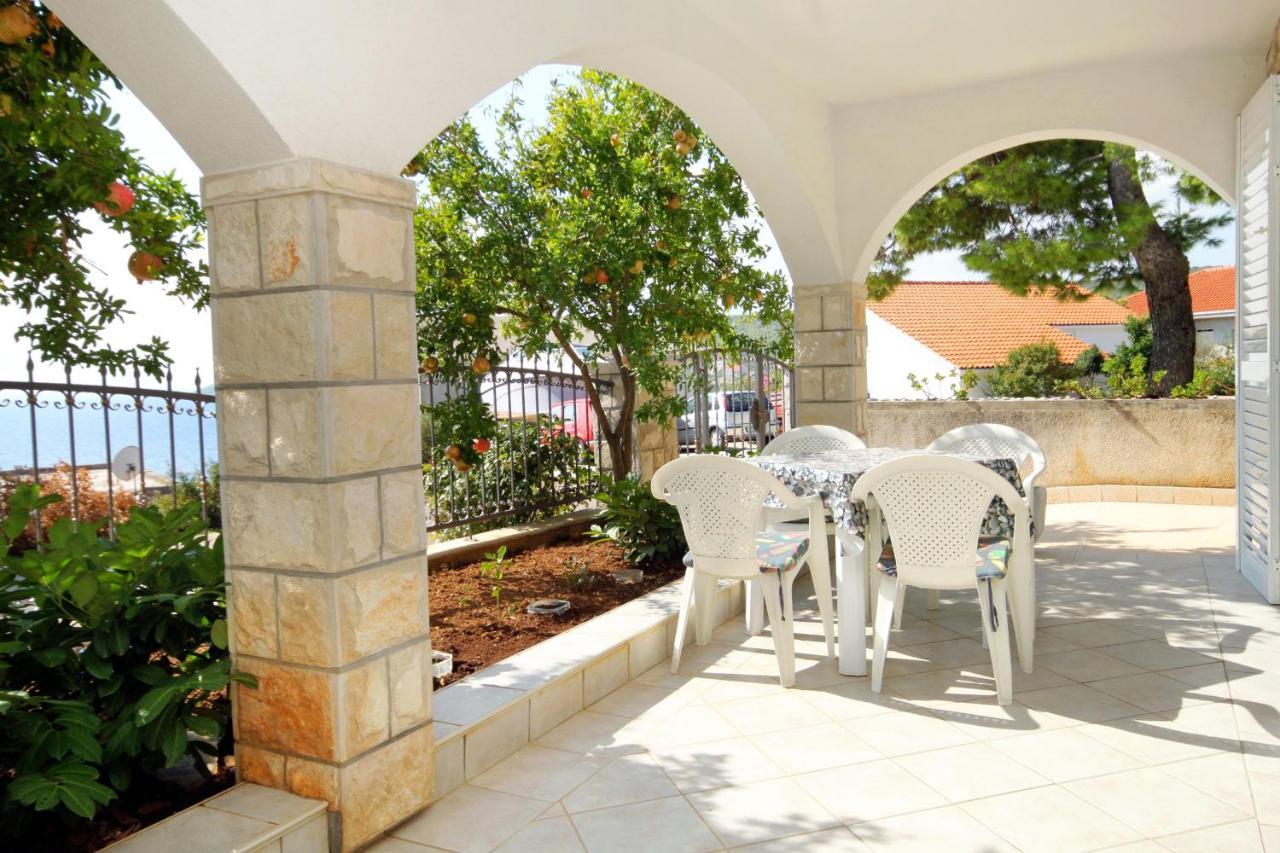 Apartments With A Parking Space Zavalatica, Korcula - 4453 Dış mekan fotoğraf